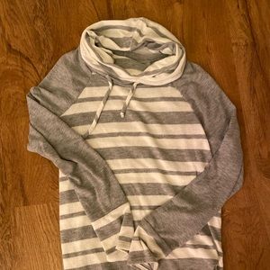 Women’s sweatshirt